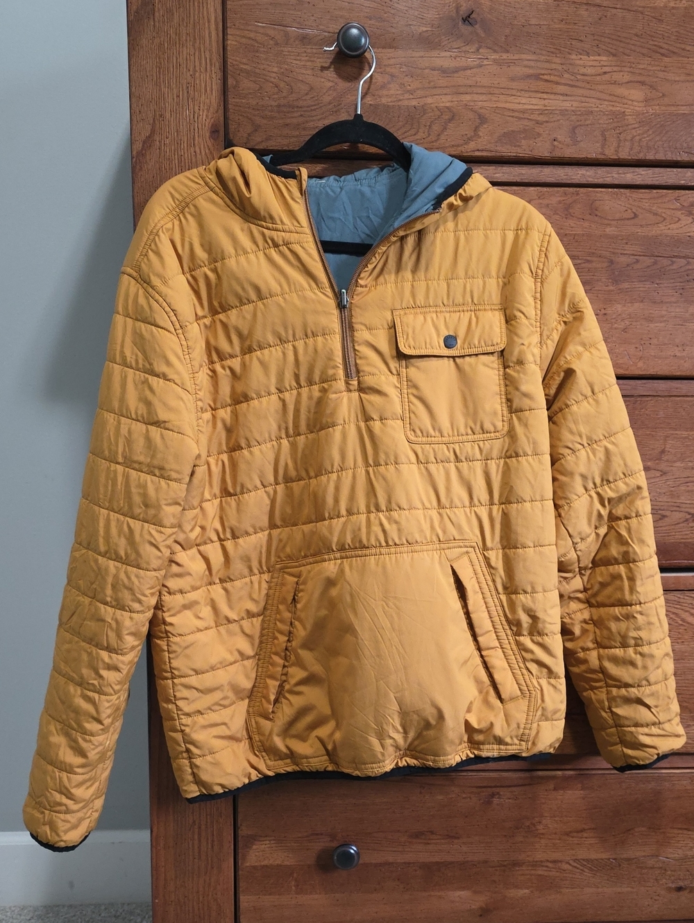 Faherty Quilted Hooded Pullover in Mustard
